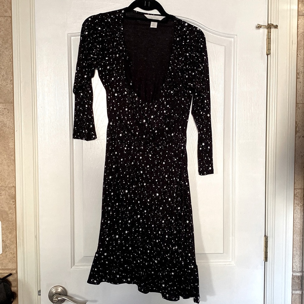 H&M maternity/nursing dress.